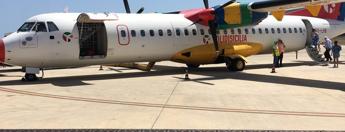 Aeroporto di Pantelleria (PNL) is one of Itália.