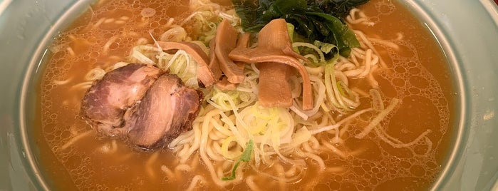 中華そば万楽 本店 is one of ラーメン同好会・名古屋支部.