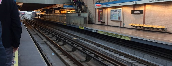 Metro Santa Rosa is one of Metro de Santiago L4A.