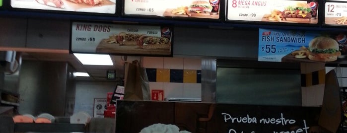 Burger King is one of สถานที่ที่ Danz ถูกใจ.