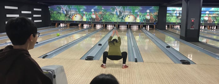 Toad Bowling is one of Soowanさんのお気に入りスポット.