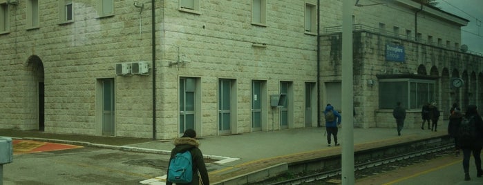 Stazione Domegliara is one of Bahnhof - station - stazione -  gare - 车站.