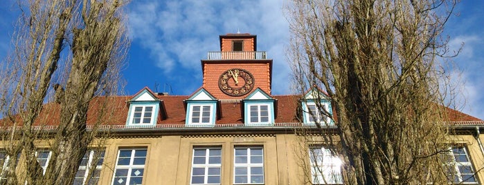 84. Grundschule is one of Gartenstadt Hellerau bei Dresden - Empfehlungen.