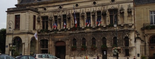 Le Palais De Noyon is one of My restaurants.