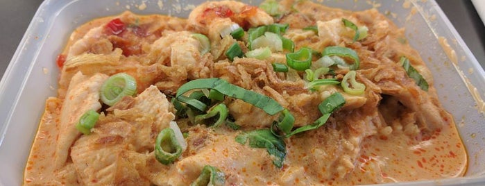 Somboon Thai Food is one of Lugares favoritos de Foodman.