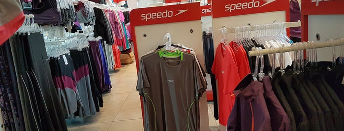 Speedo Outlet Factory is one of Locais curtidos por Heloisa.