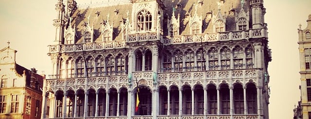 Grand Place is one of Bruxelles.