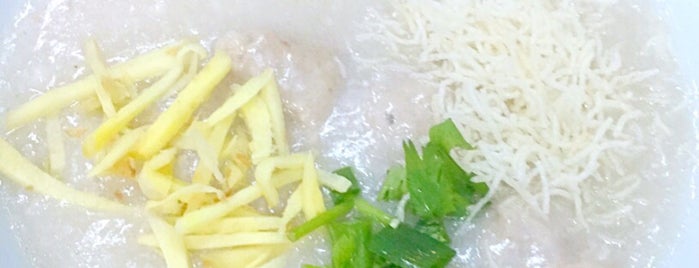 Ton Payom Congee is one of แวะชิมเส้นทางกรุงเทพ-เชียงใหม่.