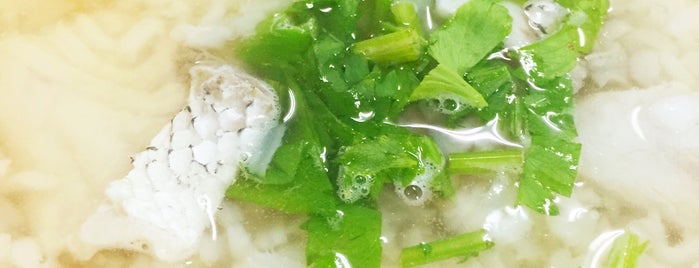 ข้าวต้มปลาเจ๊แมว is one of กิน@เพชรบุรี-ชะอำ-หัวหิน.