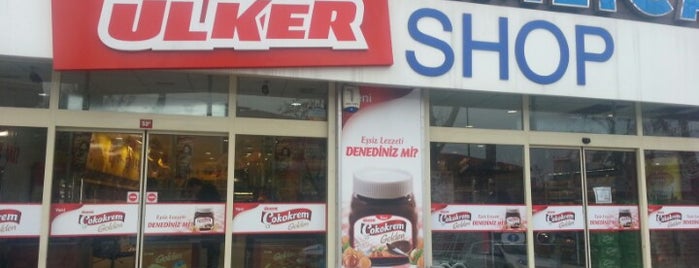 Ülker Shop is one of Celal'ın Beğendiği Mekanlar.