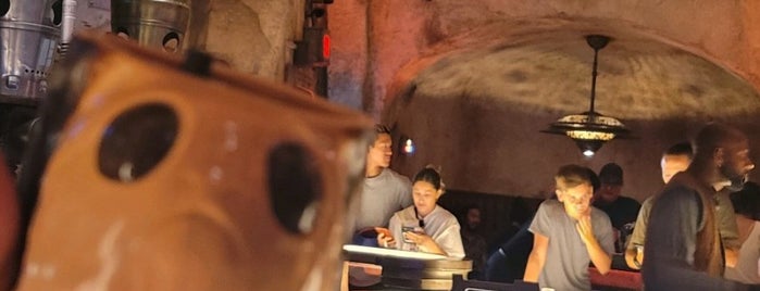 Oga's Cantina is one of Lieux qui ont plu à Andy.