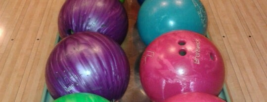 Cosmic Bowling is one of Seren 님이 좋아한 장소.