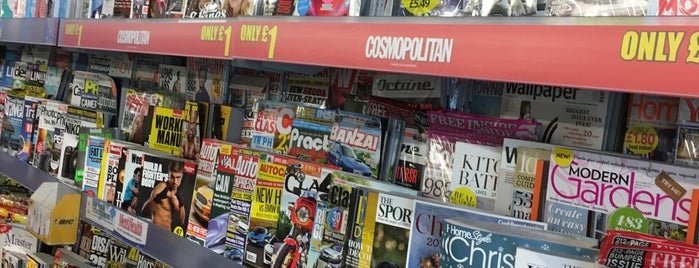 WHSmith is one of Orte, die Grant gefallen.