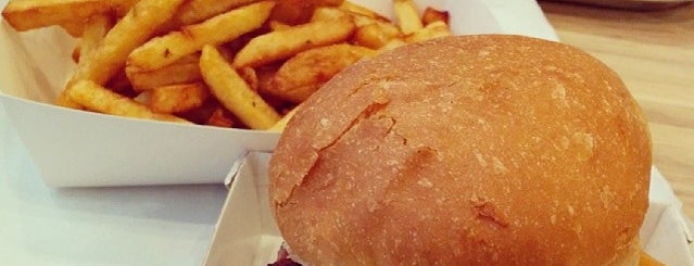 Maison Burger is one of BEST BURGERS IN PARIS.