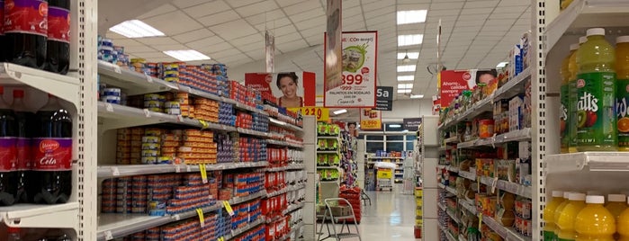 Santa Isabel is one of Tiendas y supermercados.