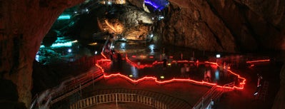 Daegeumgul Cave is one of 한국관광 100선.