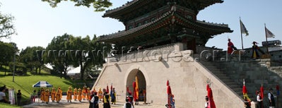 Jinjuseong Fortress is one of 한국관광 100선.