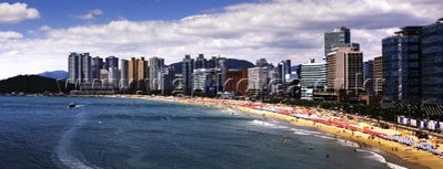 Haeundae Beach is one of 한국관광 100선.