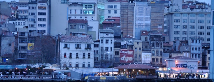 Menara Galata is one of Tempat yang Disukai Veysel.