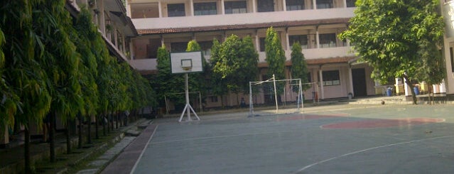 SMA Negeri 1 Tangerang is one of to-do list.