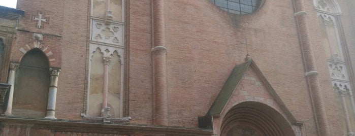 Basilica di San Giacomo Maggiore is one of Tempat yang Disukai Roberto.