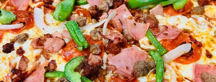 Domino's Pizza is one of Arturo : понравившиеся места.