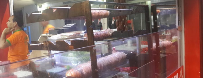 Efe Fast Food is one of Orte, die Sinan gefallen.