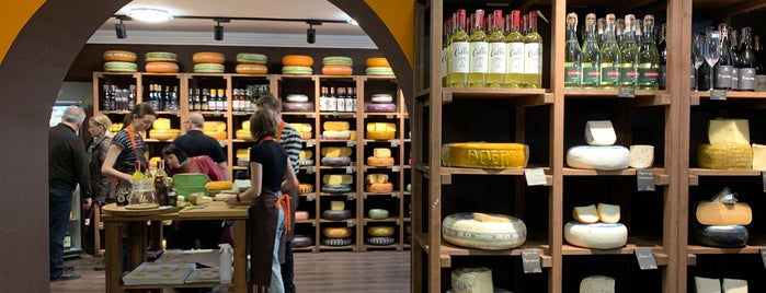 Cheese Kingdom is one of Masha’s Liked Places.