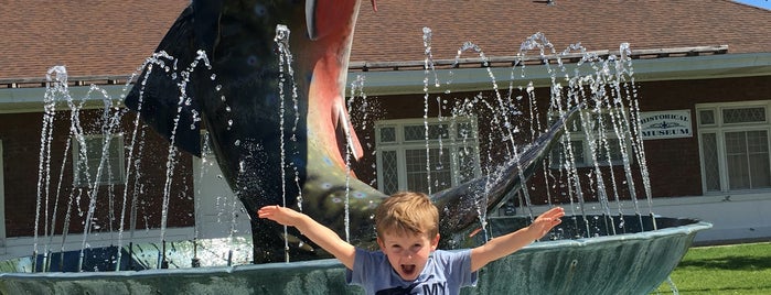 National Trout Memorial is one of Lieux qui ont plu à Amy.