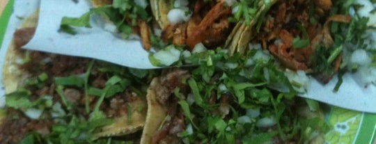 Tacos Bazan is one of Locais curtidos por Hikaru.