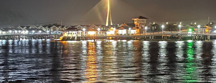 Waterfront Bandar Seri Begawan is one of @Brunei Darussalam #1.