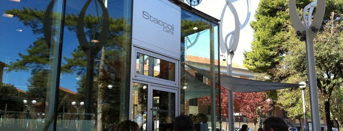 Staccoli Caffè is one of สถานที่ที่ Francesco ถูกใจ.