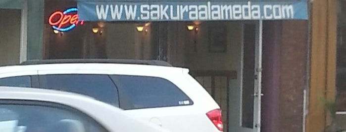 Sakura Sushi & Grill Japanese Restaurant is one of Ed'in Beğendiği Mekanlar.