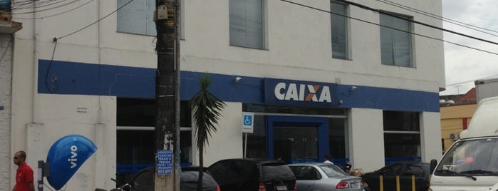 Caixa Economica Federal is one of Locais curtidos por Steinway.