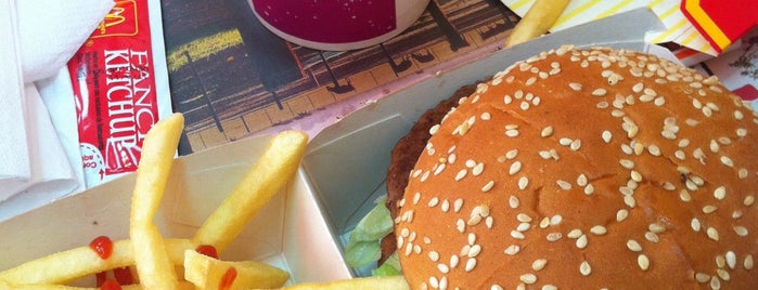 McDonald's is one of Guide to Paraná's best spots.