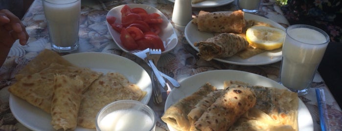 ottoman gözleme ve pancake is one of Posti che sono piaciuti a Murat.