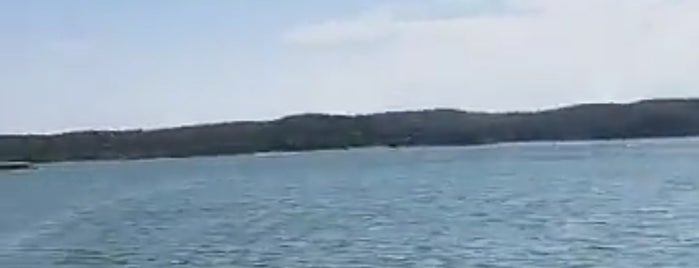 Table Rock Lake is one of Places to see this summer..