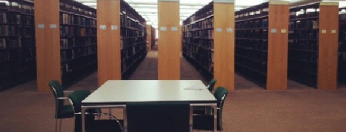 King Salman Library is one of study spots.