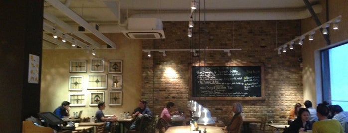 Le Pain Quotidien is one of London Cafes.