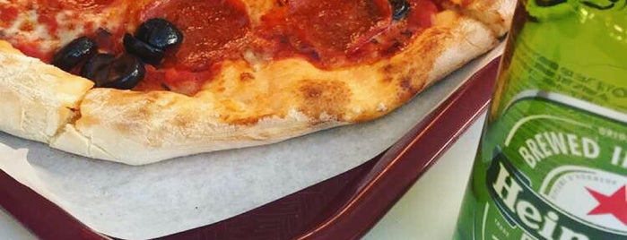 Patsy D'Amore's Pizza is one of The 11 Best Places for a Thin Crust Pizza in Mid-City West, Los Angeles.