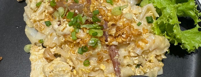 Kanomjeen bangkok is one of BKK- EAT.
