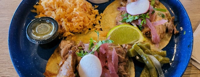 Hot Taco Street Taqueria is one of Orlando To-Do List.