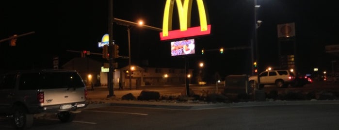 McDonald's is one of สถานที่ที่ David ถูกใจ.
