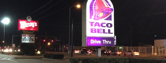 Taco Bell is one of Restaurants near work.