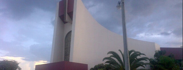 Templo de la Juventud San Juan Bosco is one of สถานที่ที่ Claudia María ถูกใจ.