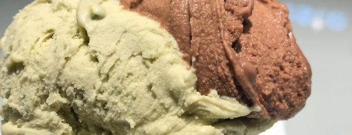 Gelato Borelli is one of Locais curtidos por Felipe.