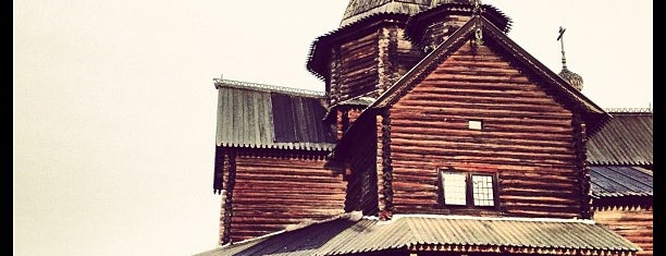 Музей деревянного зодчества «Витославлицы» is one of Великий Новгород.
