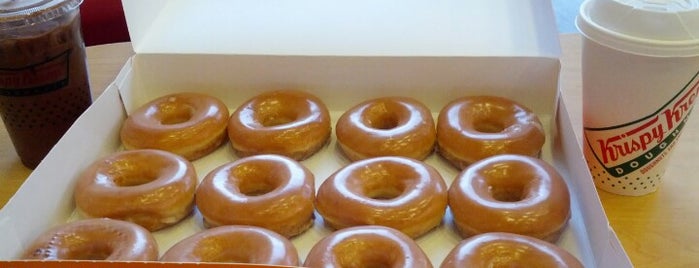 Krispy Kreme Doughnuts is one of Lynn’s Liked Places.