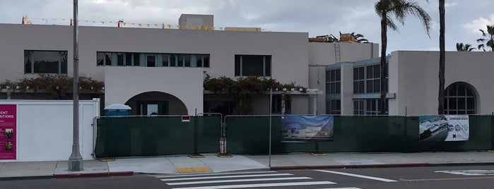 La Jolla Museum Cafe is one of San Deigo.