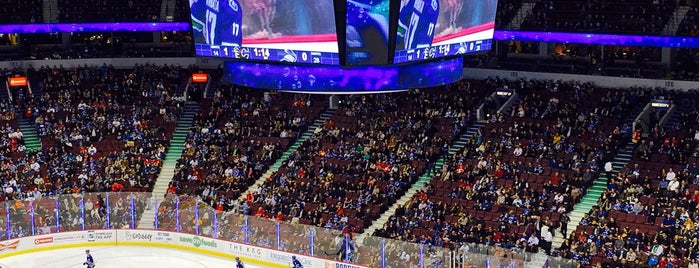 Rogers Arena is one of Fabioさんのお気に入りスポット.
